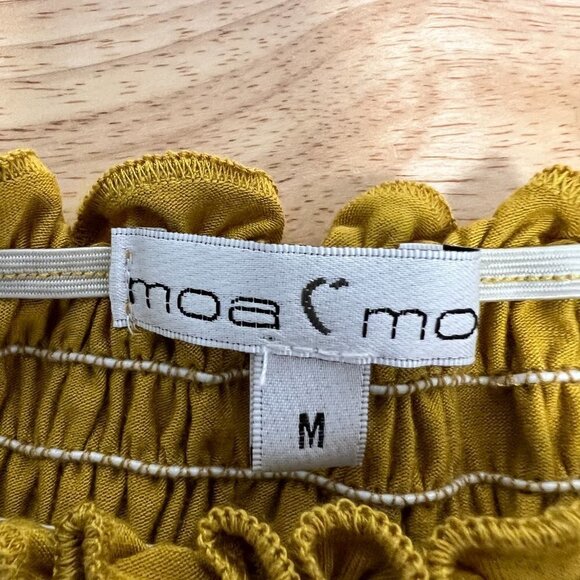 Moa Moa Womens Mustard Ruffle Long Sleeve Round Neck Smocked Top Size Medium - Picture 7 of 8